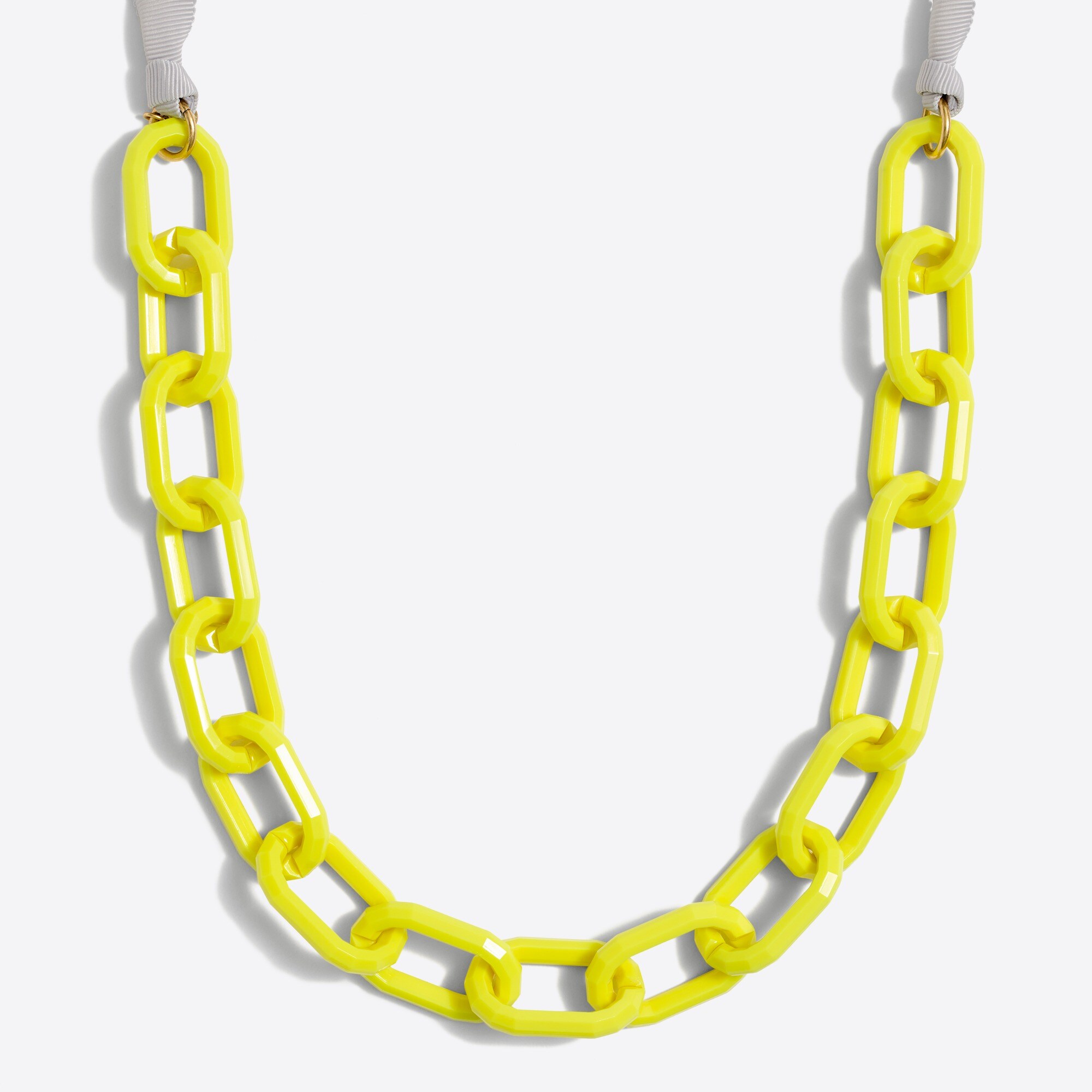 Link necklace with ribbon tie closure