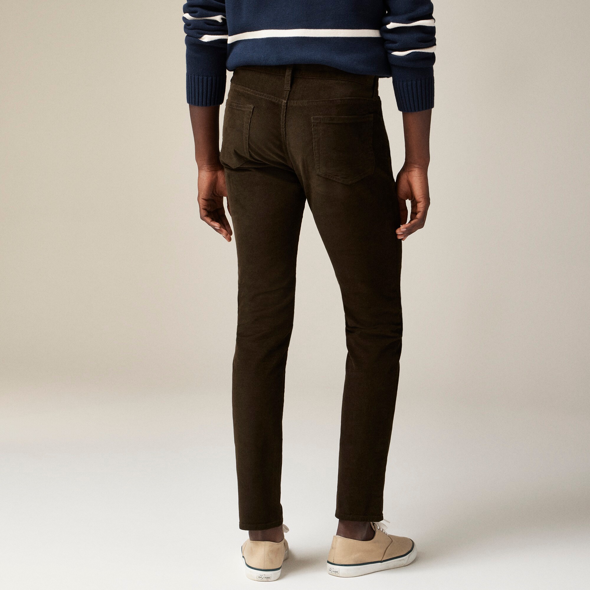 484 Slim-fit pant in corduroy