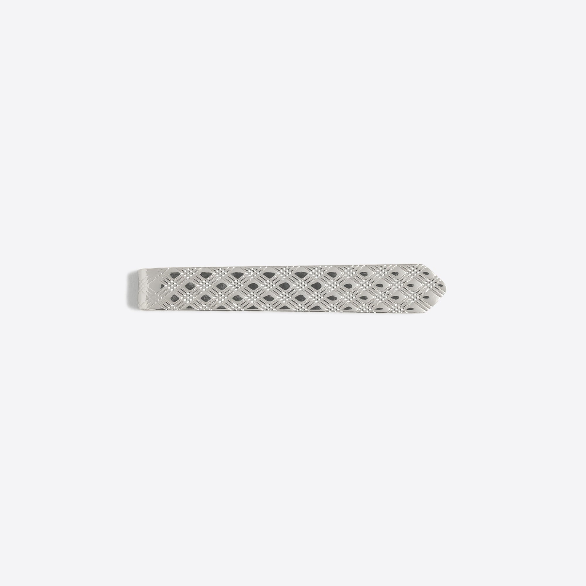 Crosshatched tie bar