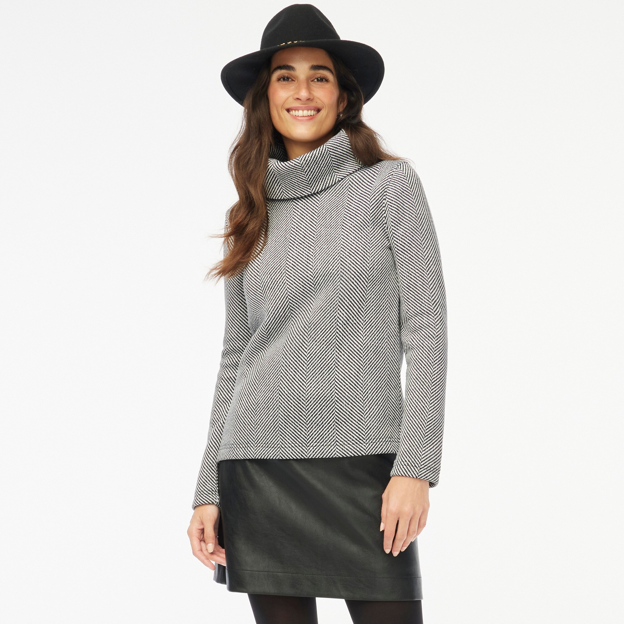 Long-sleeve funnelneck pullover