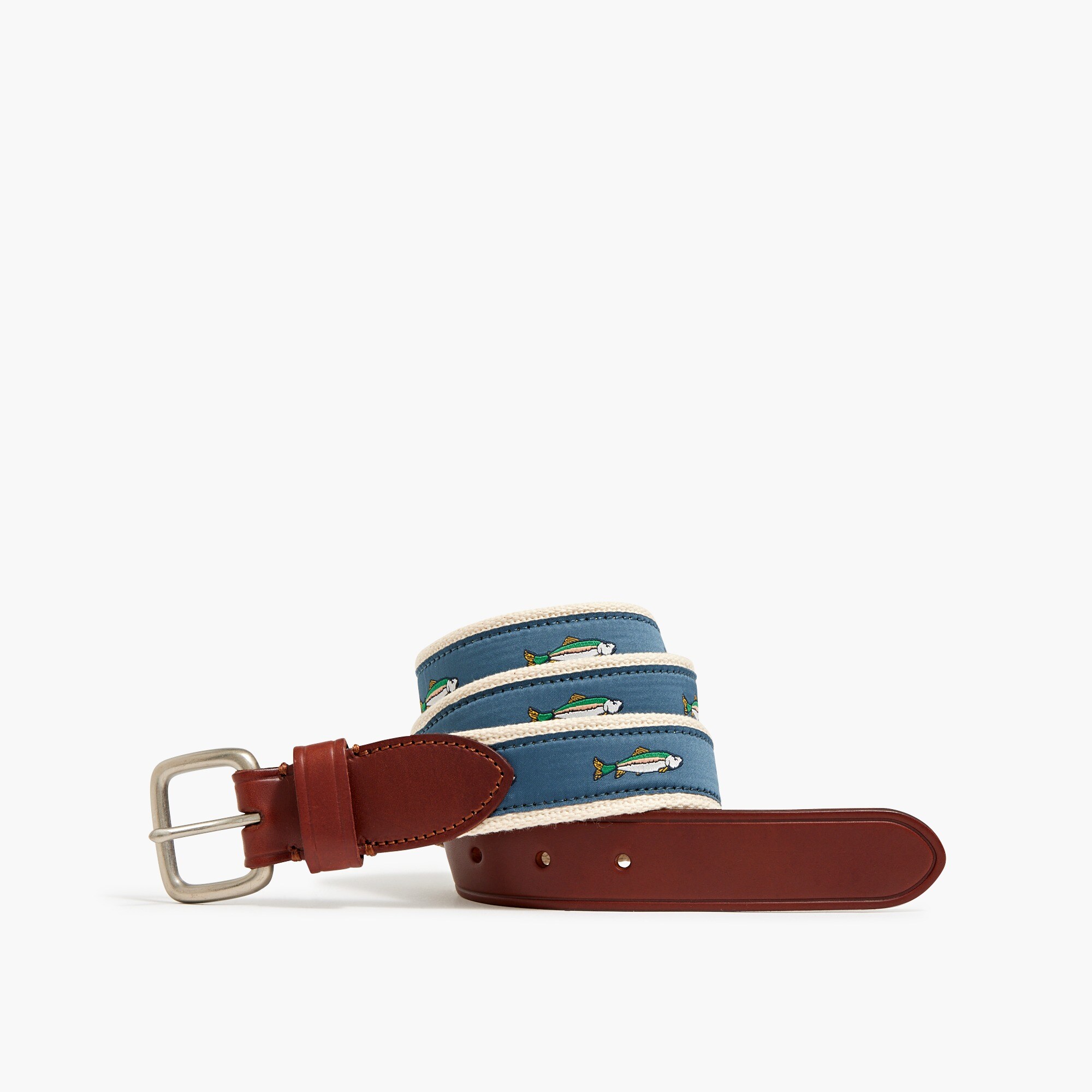  Embroidered patterned belt