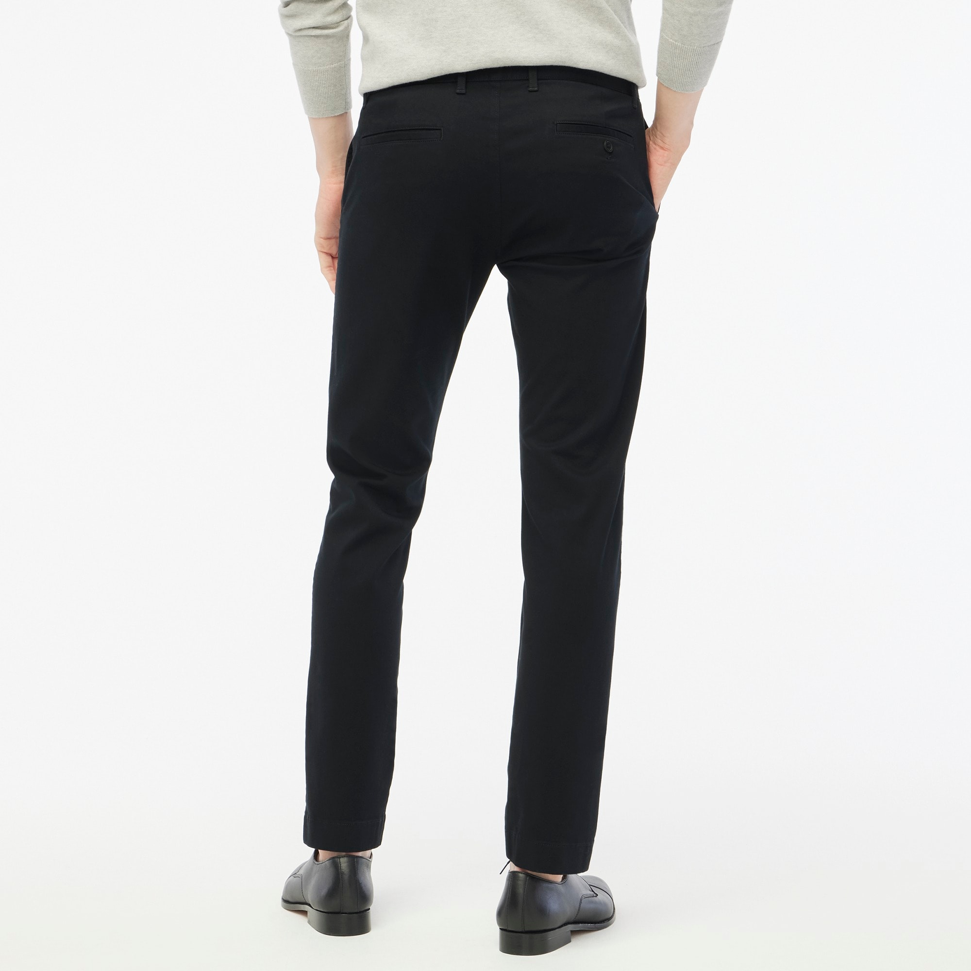 Slim-fit flex chino pant