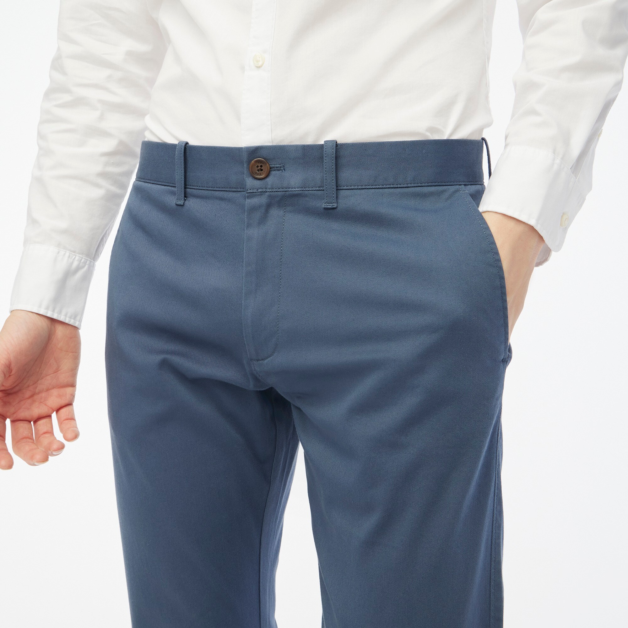 Slim-fit flex chino pant