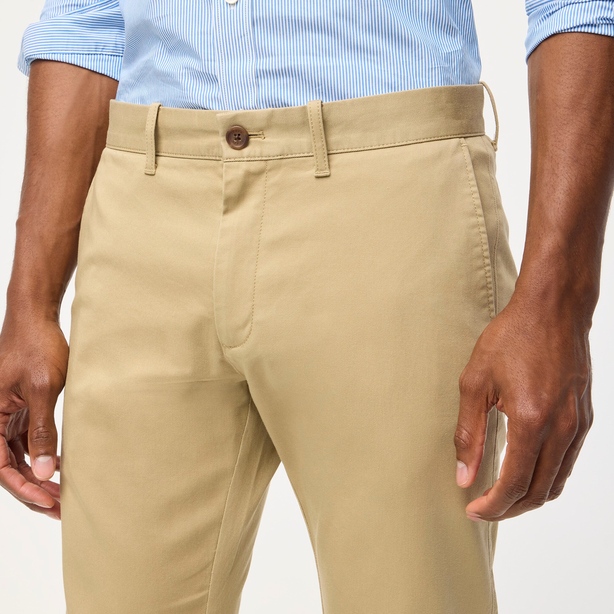 Slim-fit flex chino pant