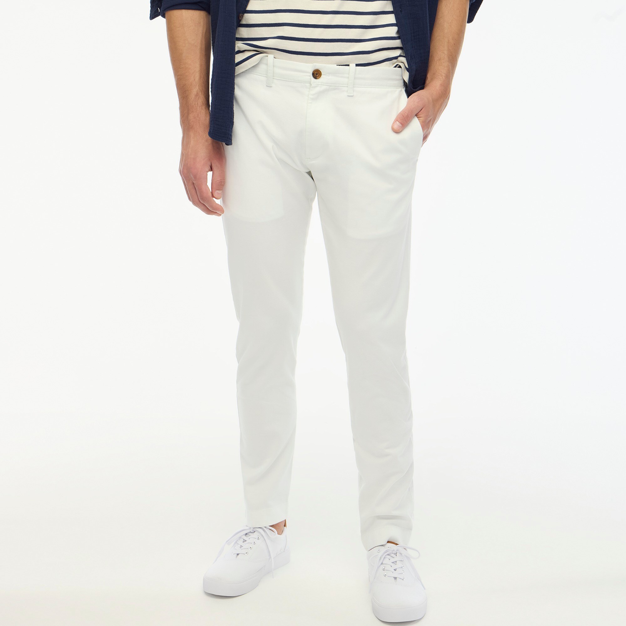 Slim-fit flex chino pant
