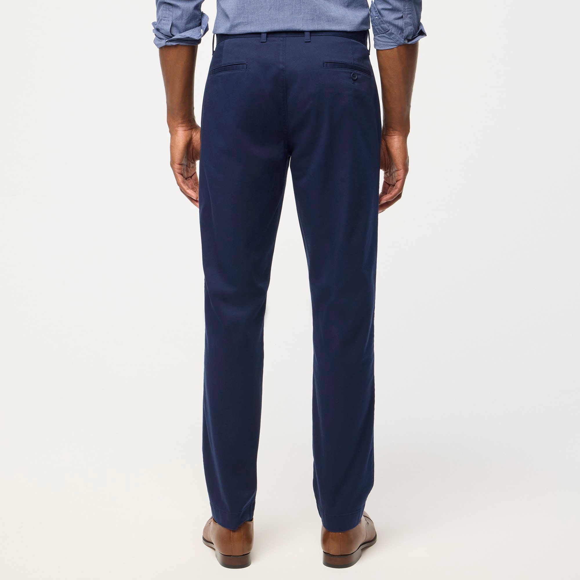 Straight-fit flex chino pant