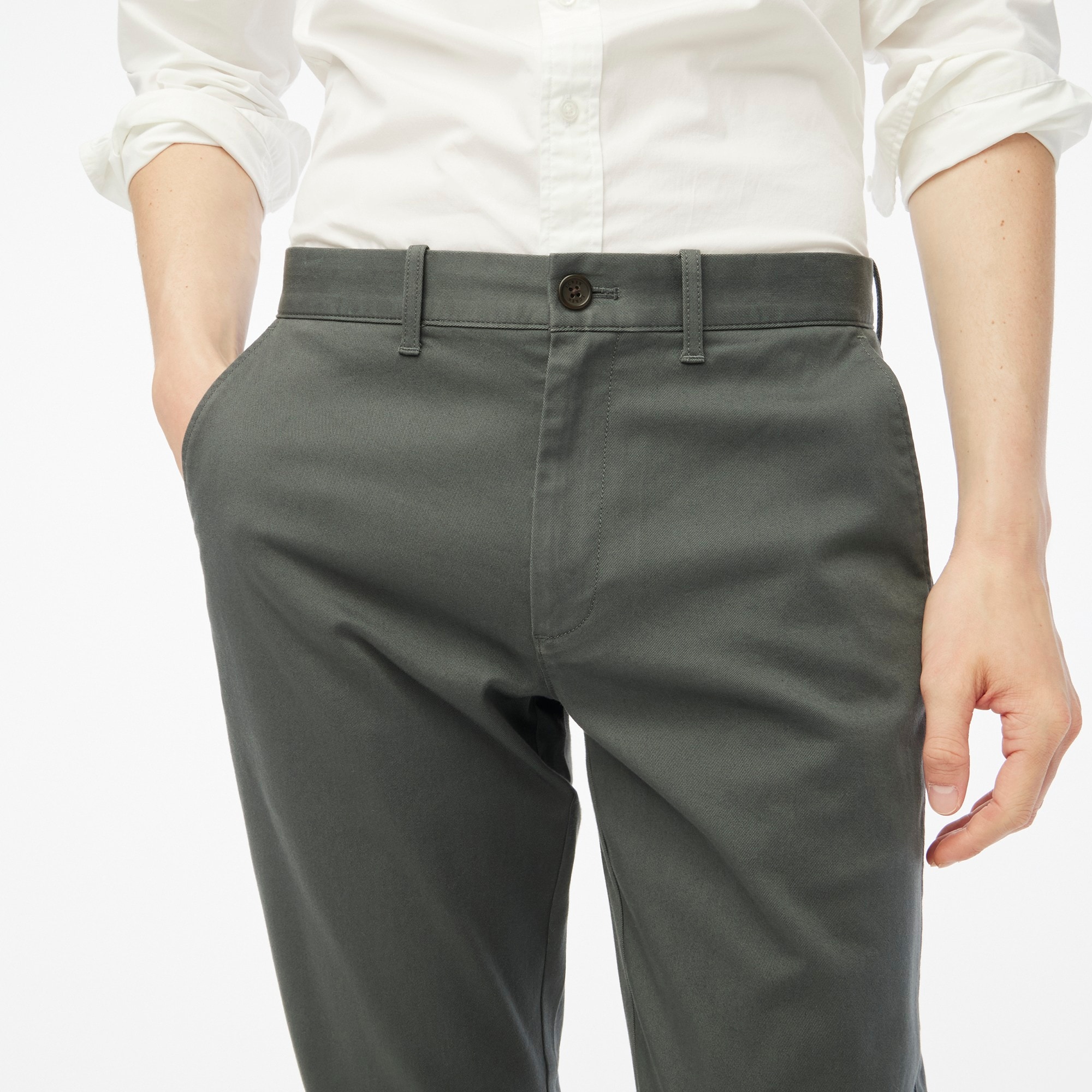 Straight-fit flex chino pant