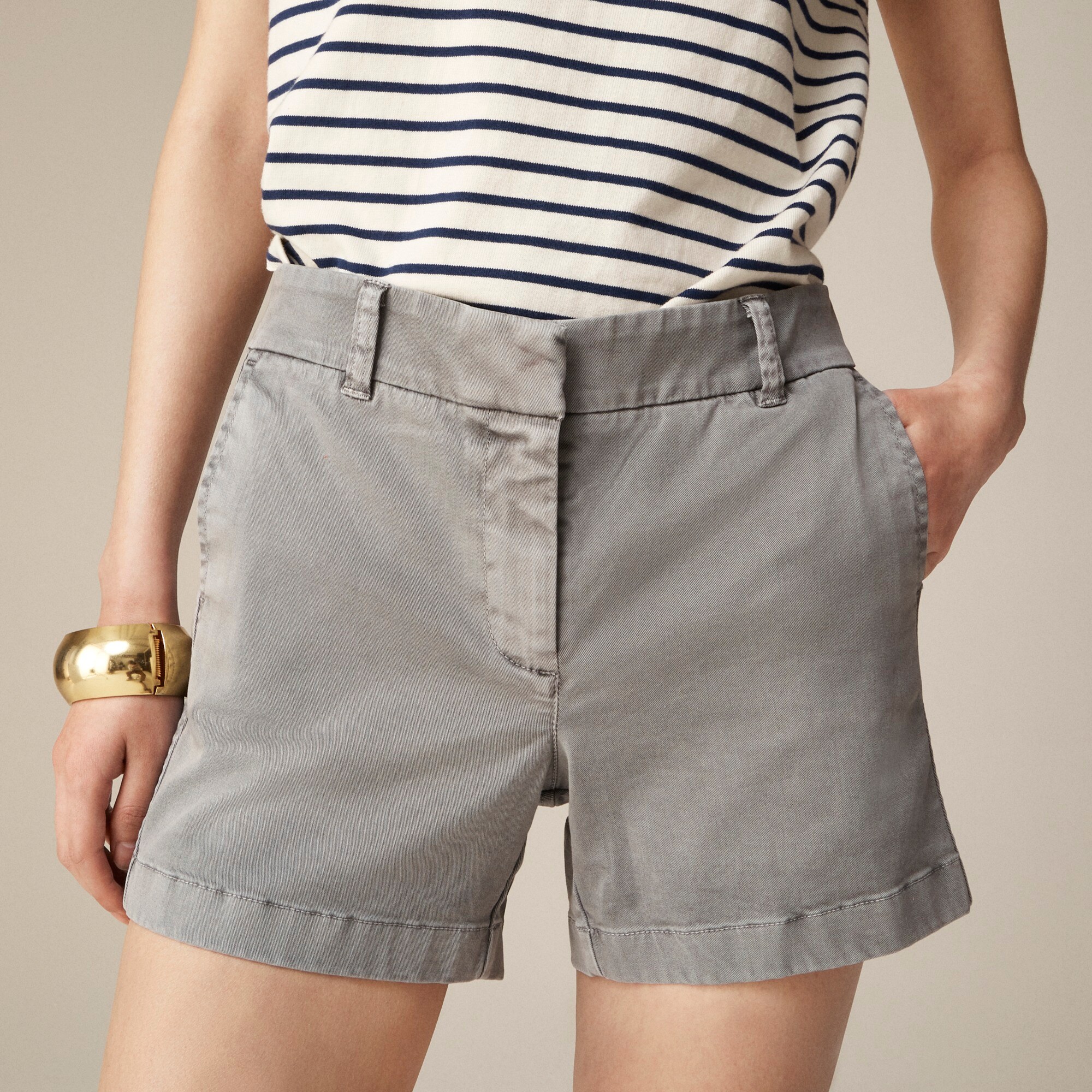 5" stretch chino short