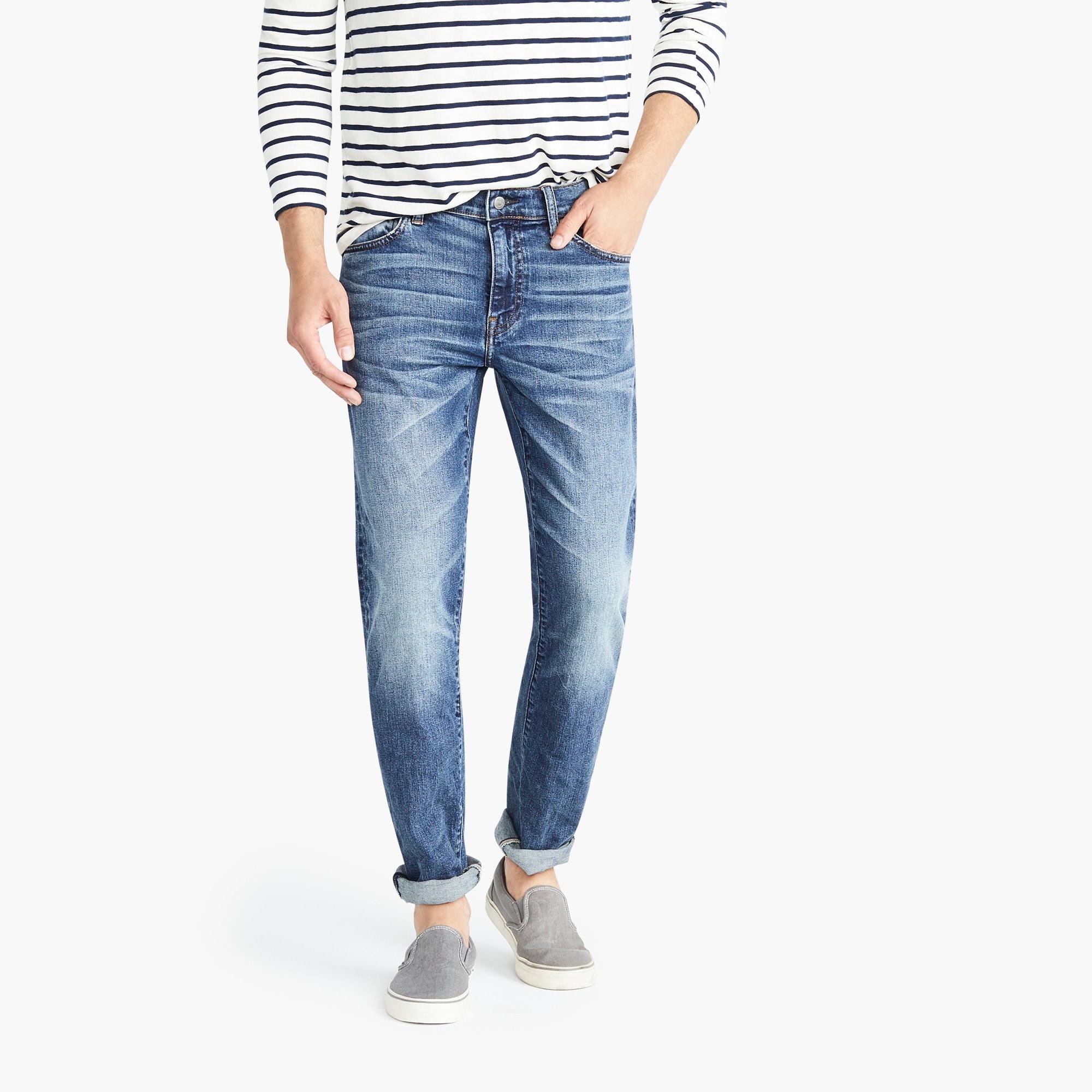 narrow fitting jeans