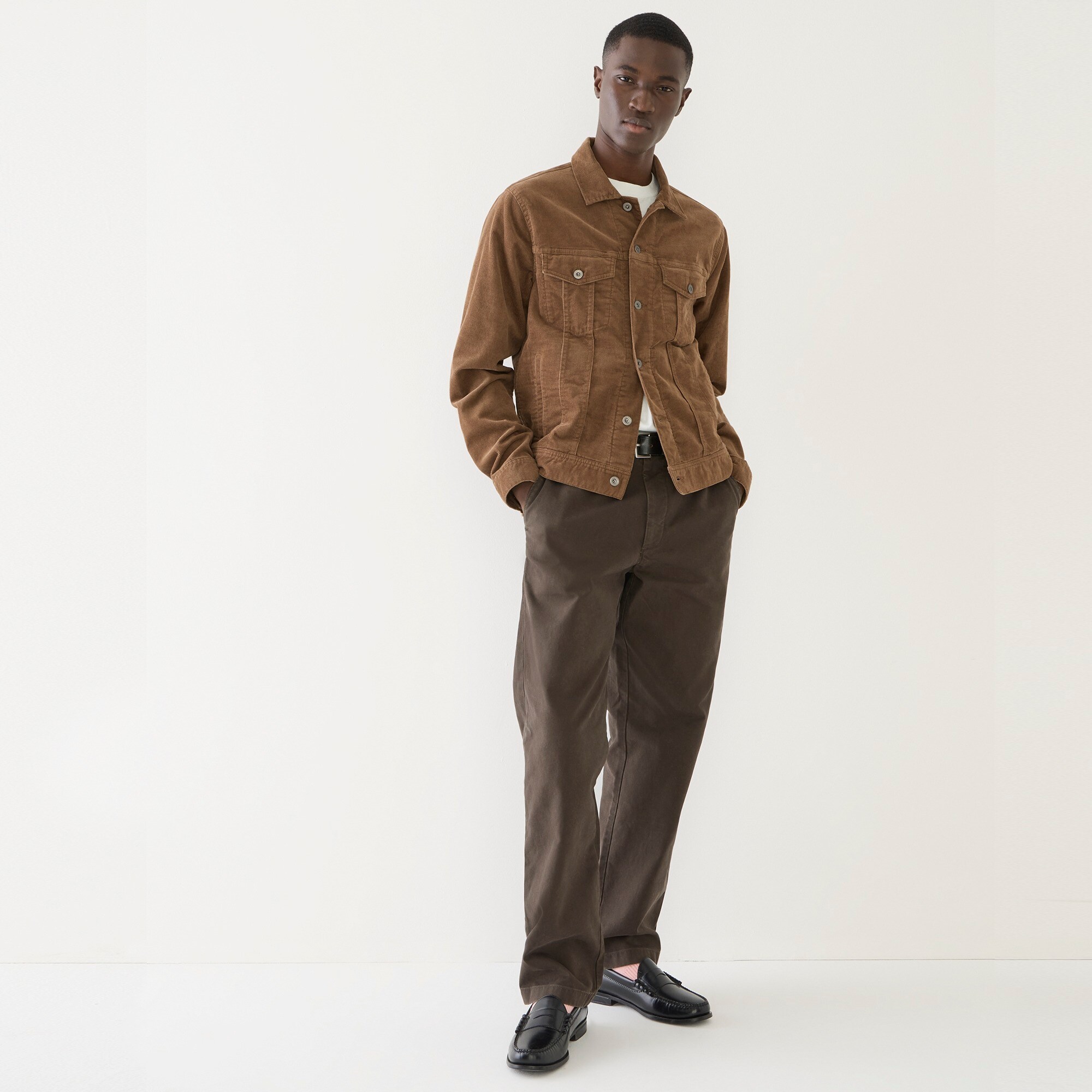 Trucker jacket in stretch corduroy