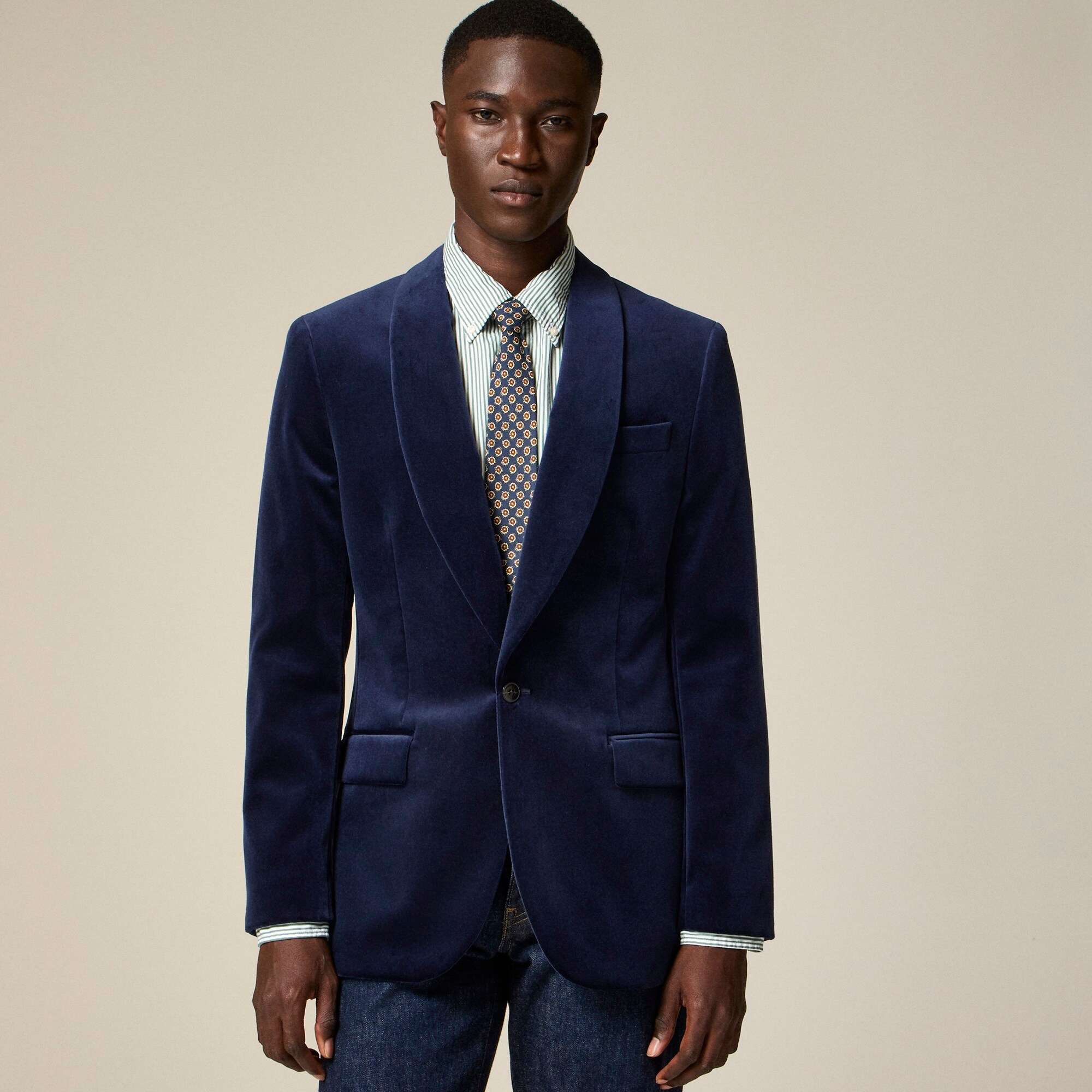 Ludlow Slim-fit shawl-collar tuxedo jacket in velvet