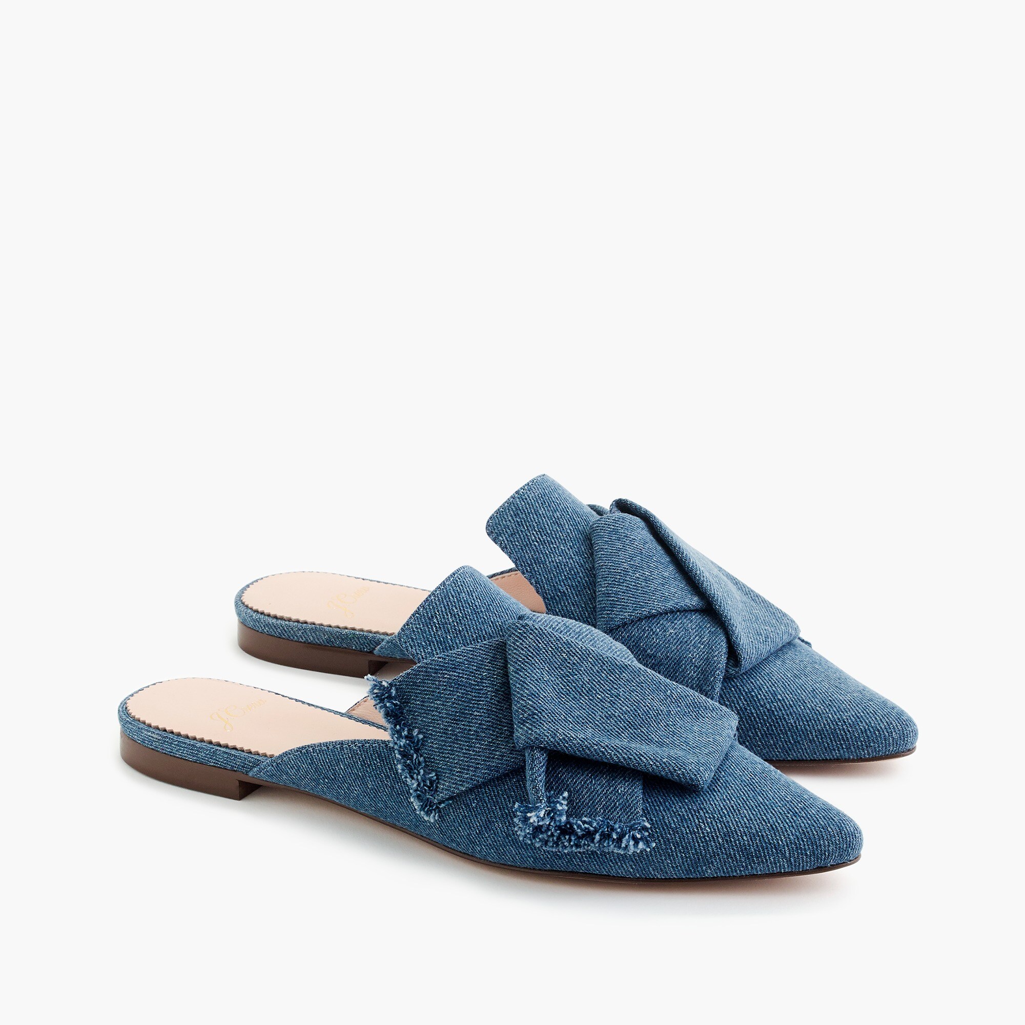 Pointed-toe slides in denim
