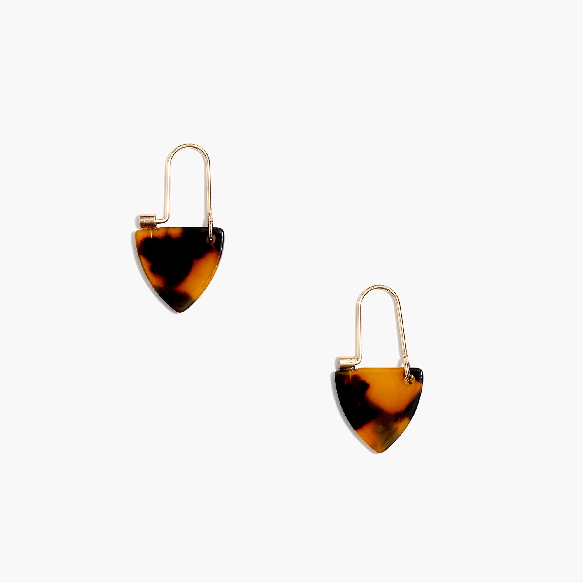 Tortoise flag drop earrings