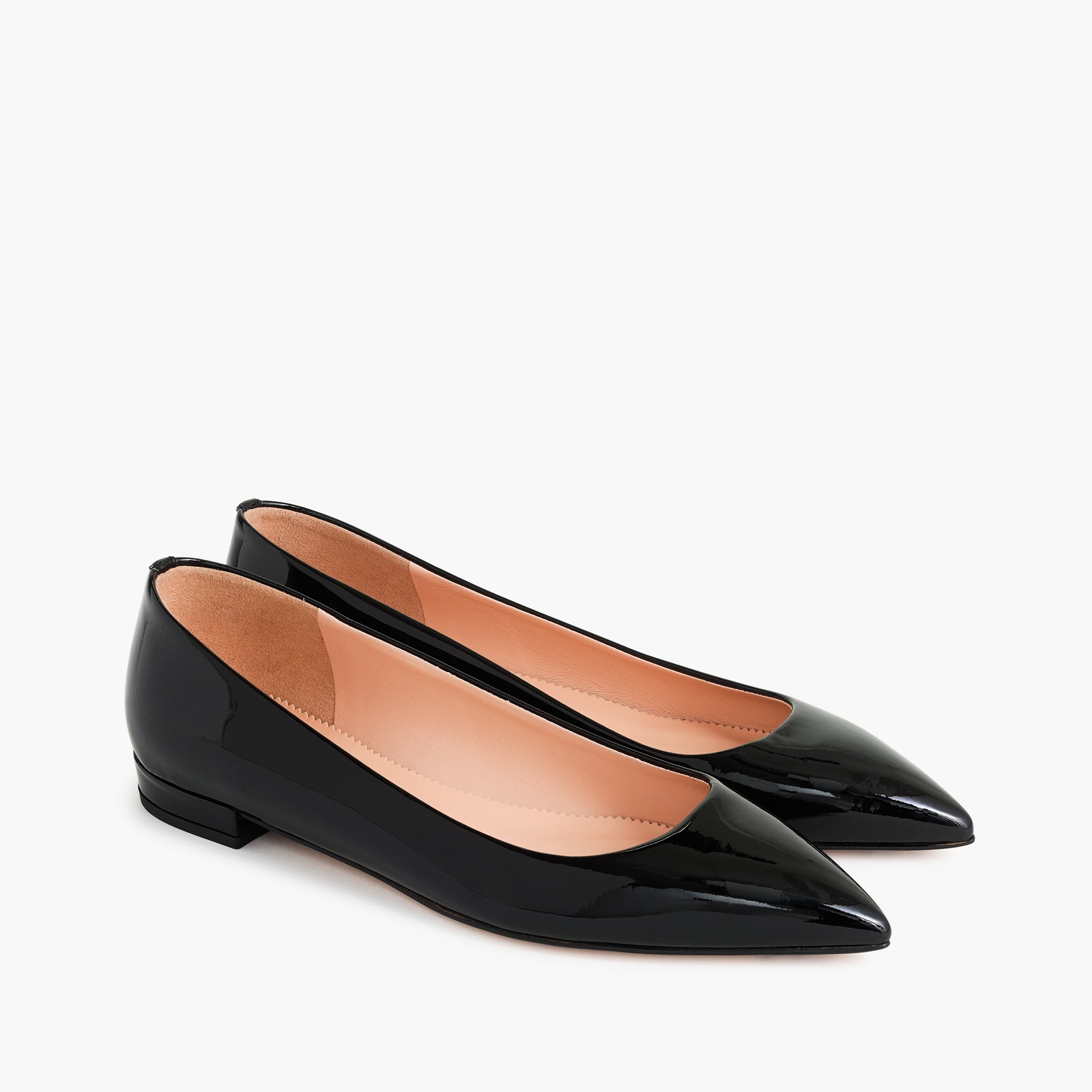 Pointed-toe flats
