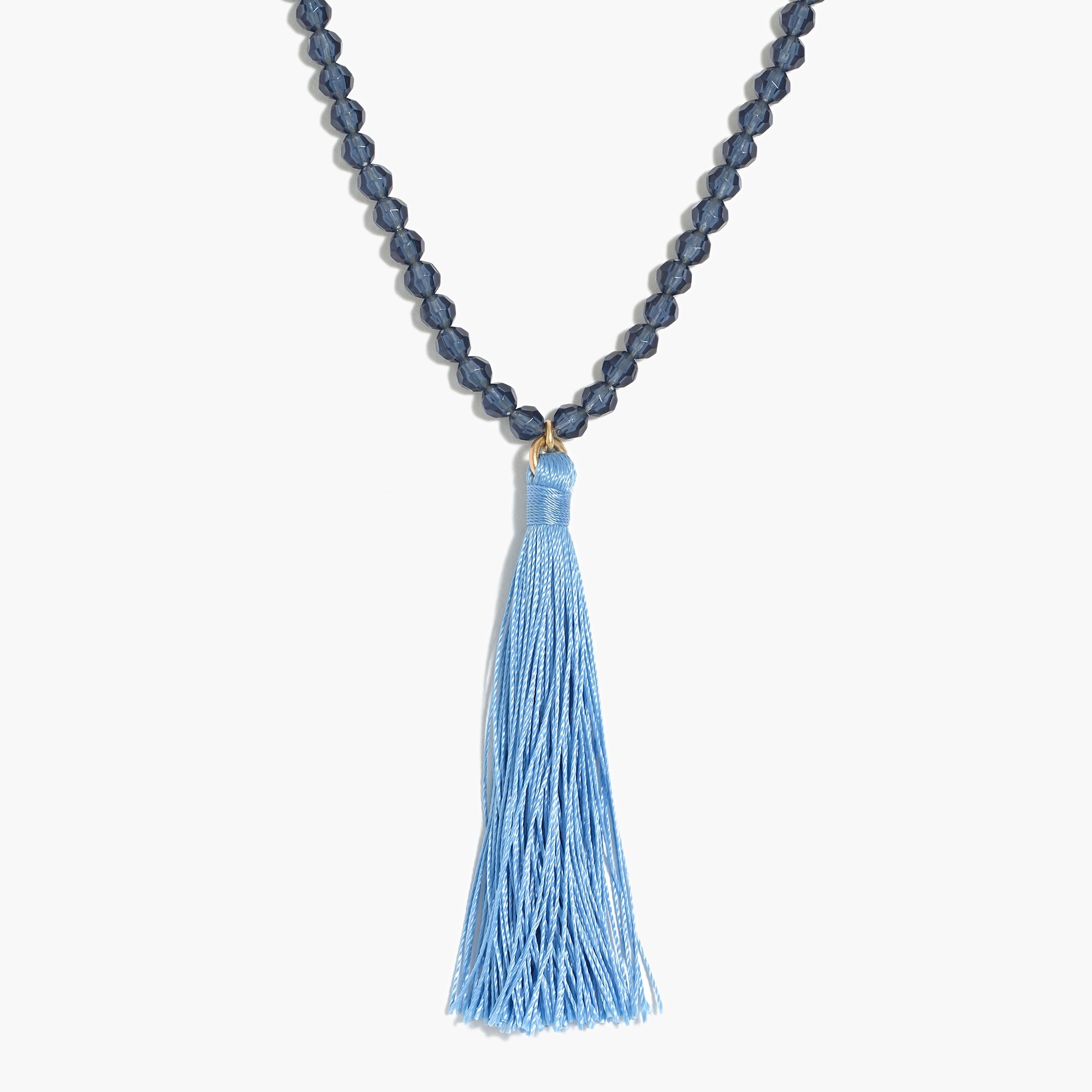Beaded pendant necklace with thread tassel