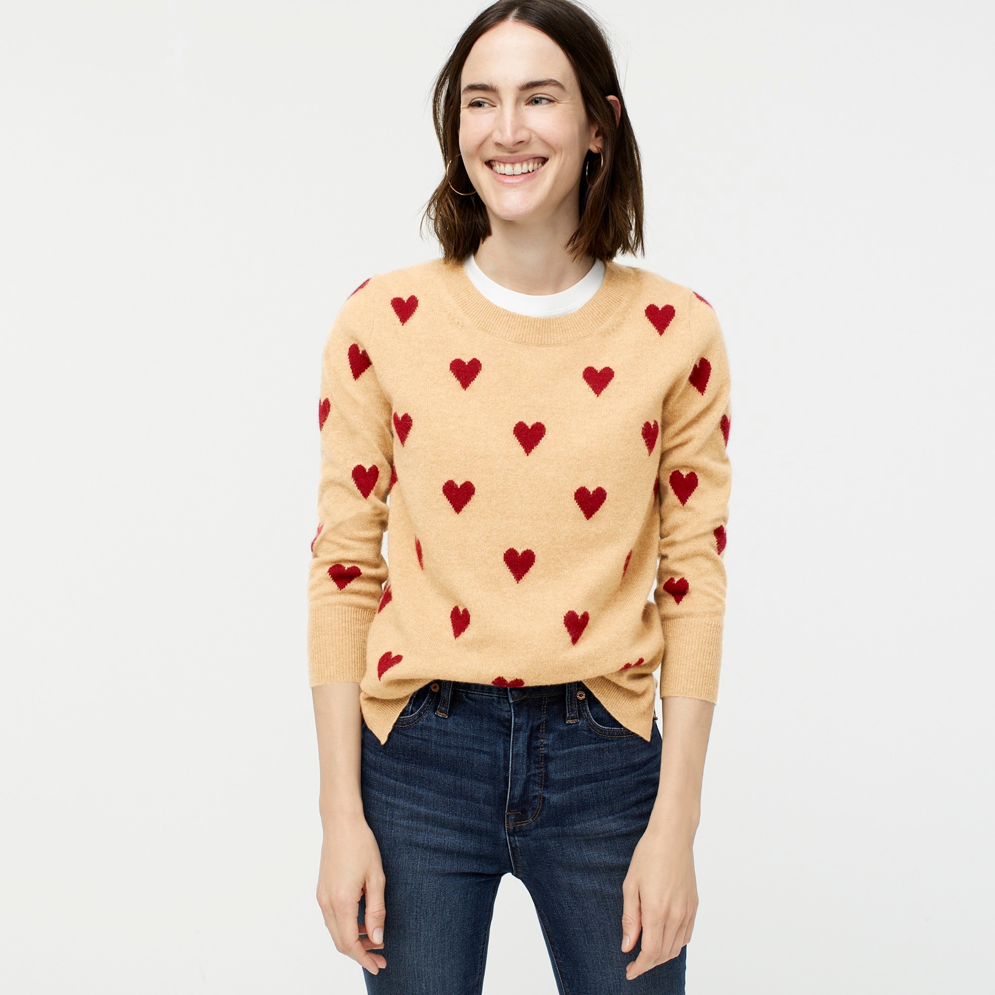 Everyday cashmere crewneck sweater with intarsia-knit hearts