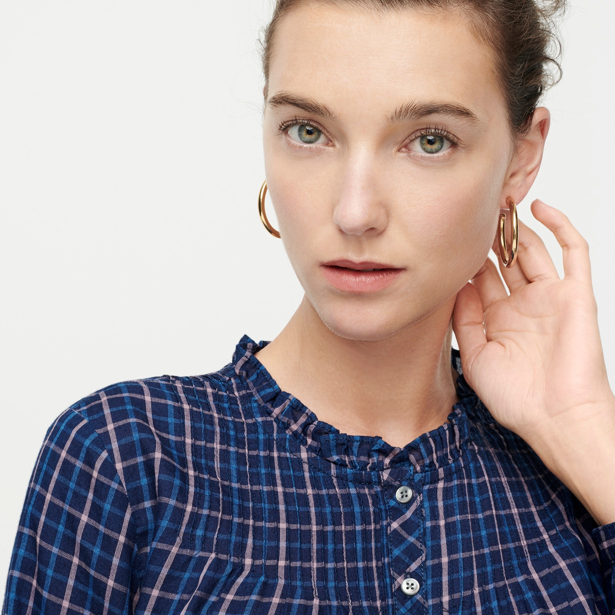 Mini tube hoop earrings in matte gold