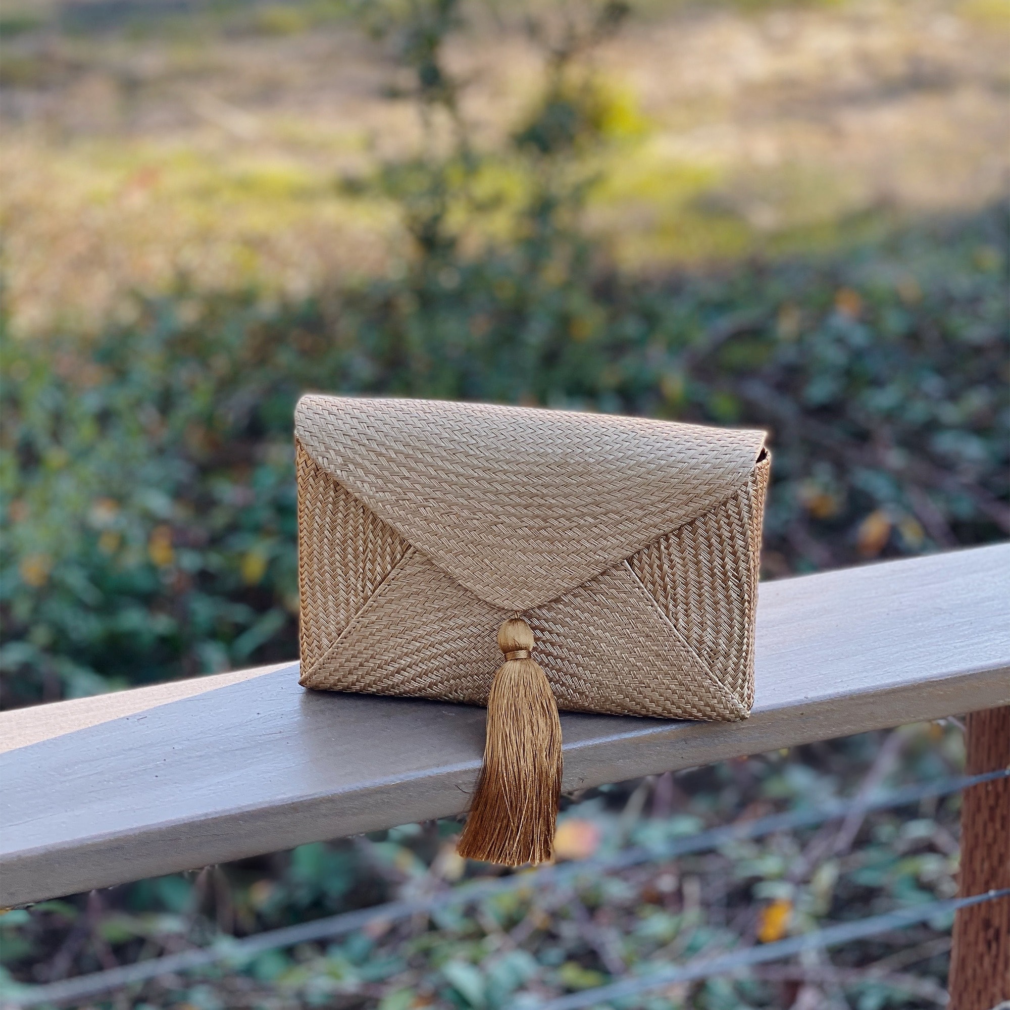 KAYU® Cassia clutch