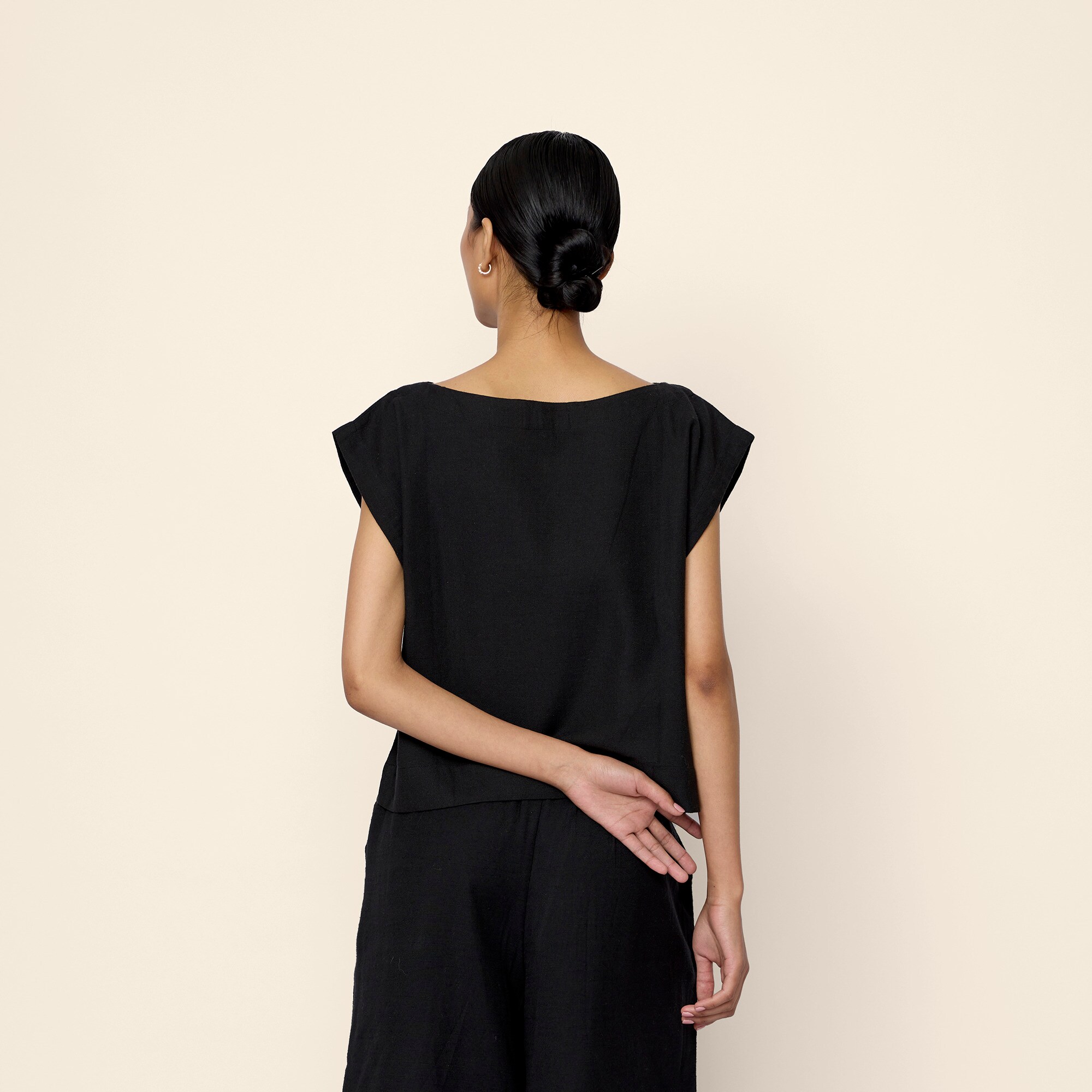 LAUDE the Label everyday top - image 3