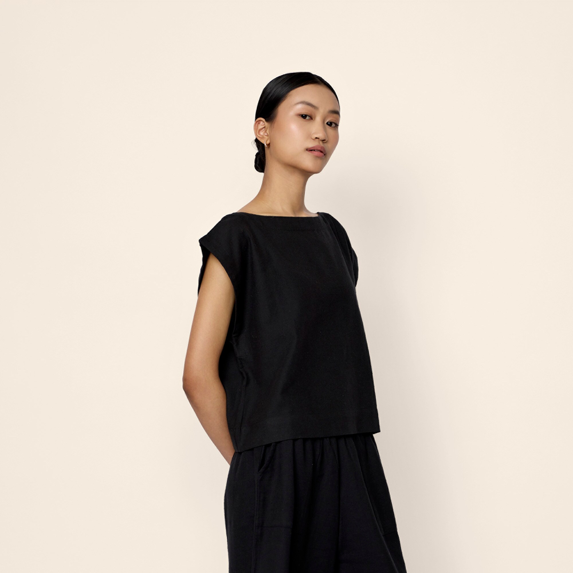 LAUDE the Label everyday top - image 4