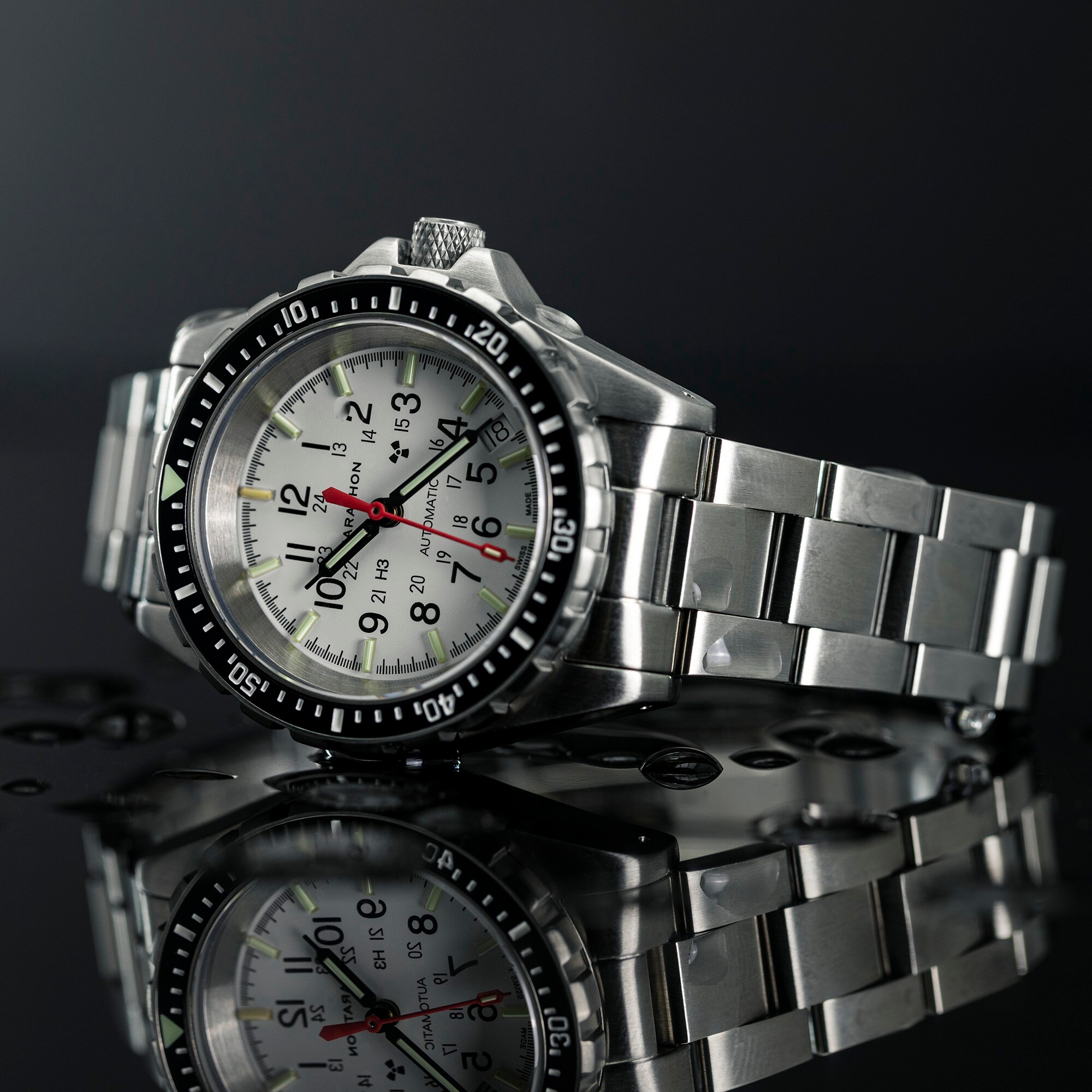 Marathon Watch Company™ Arctic Edition Medium Diver's Automatic (MSAR)