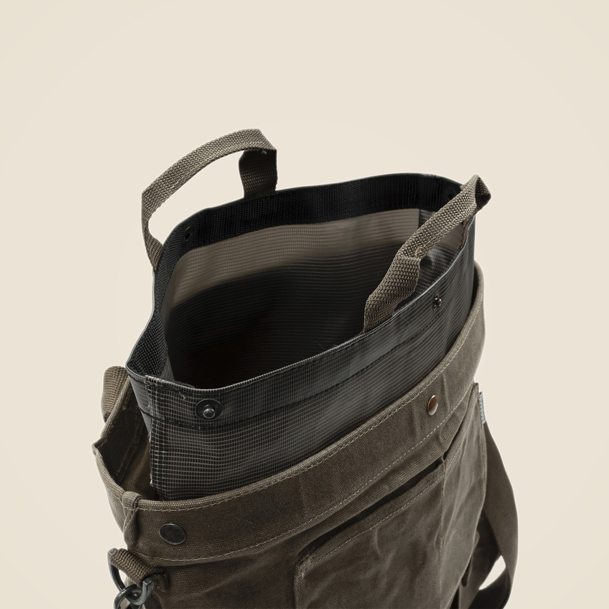 Barebones gathering bag