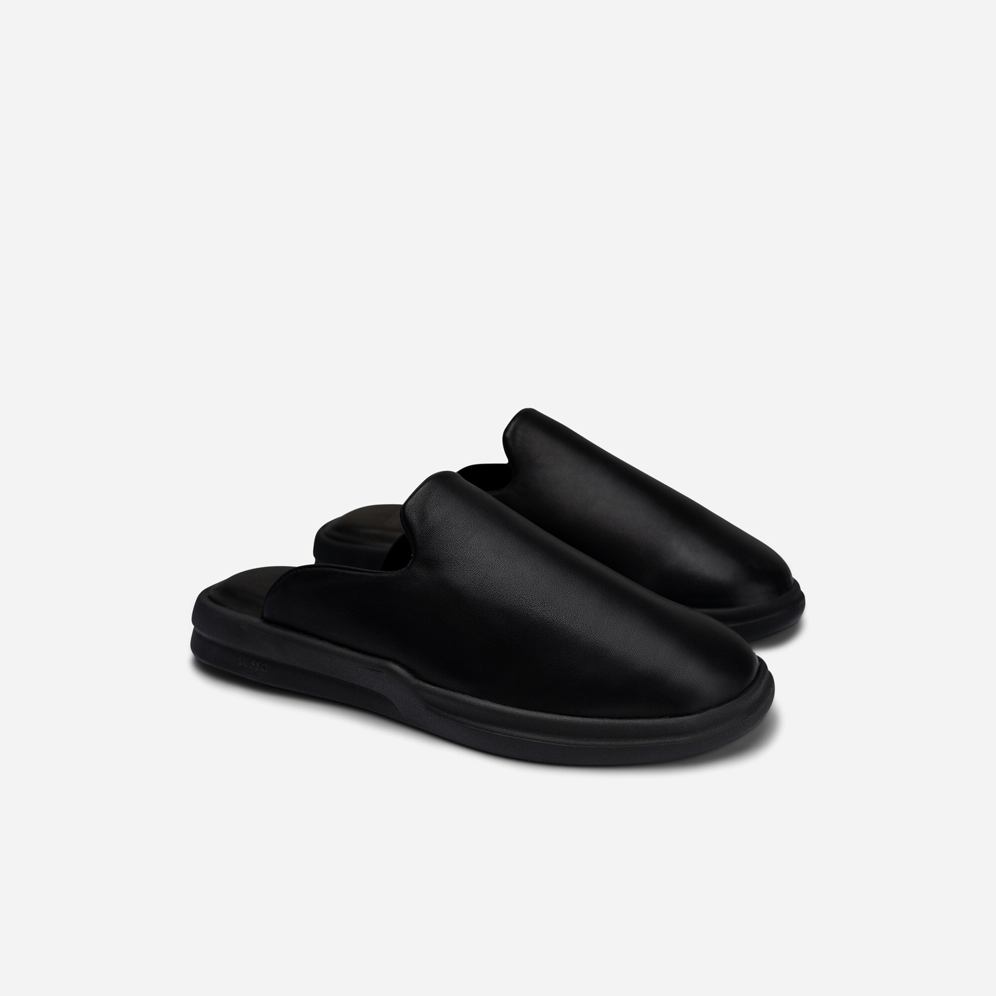 LUSSO CLOUD PELLI Smooth Leather Slip ons For Men