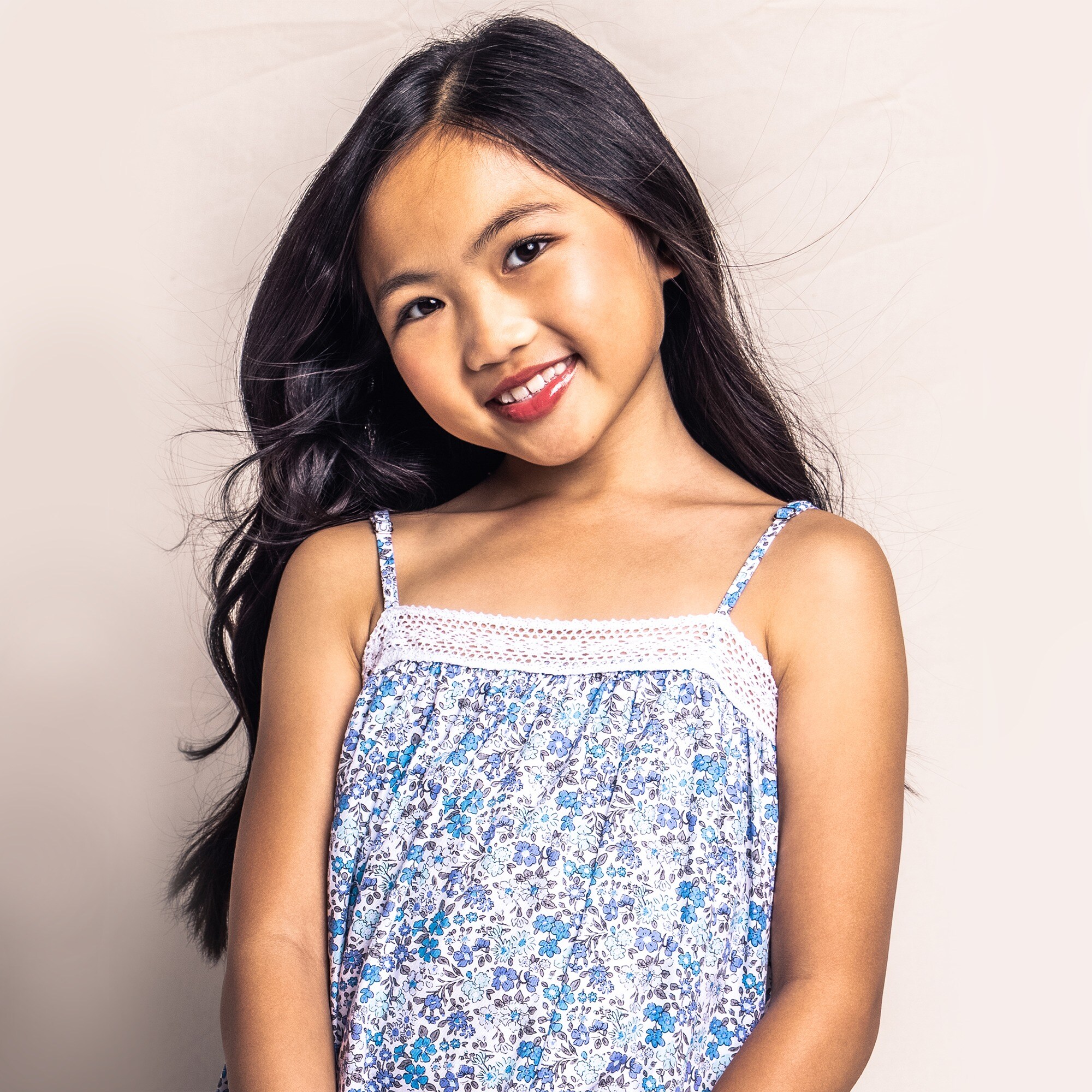 Petite Plume™ girls' Fleur d'Azur Lily nightgown