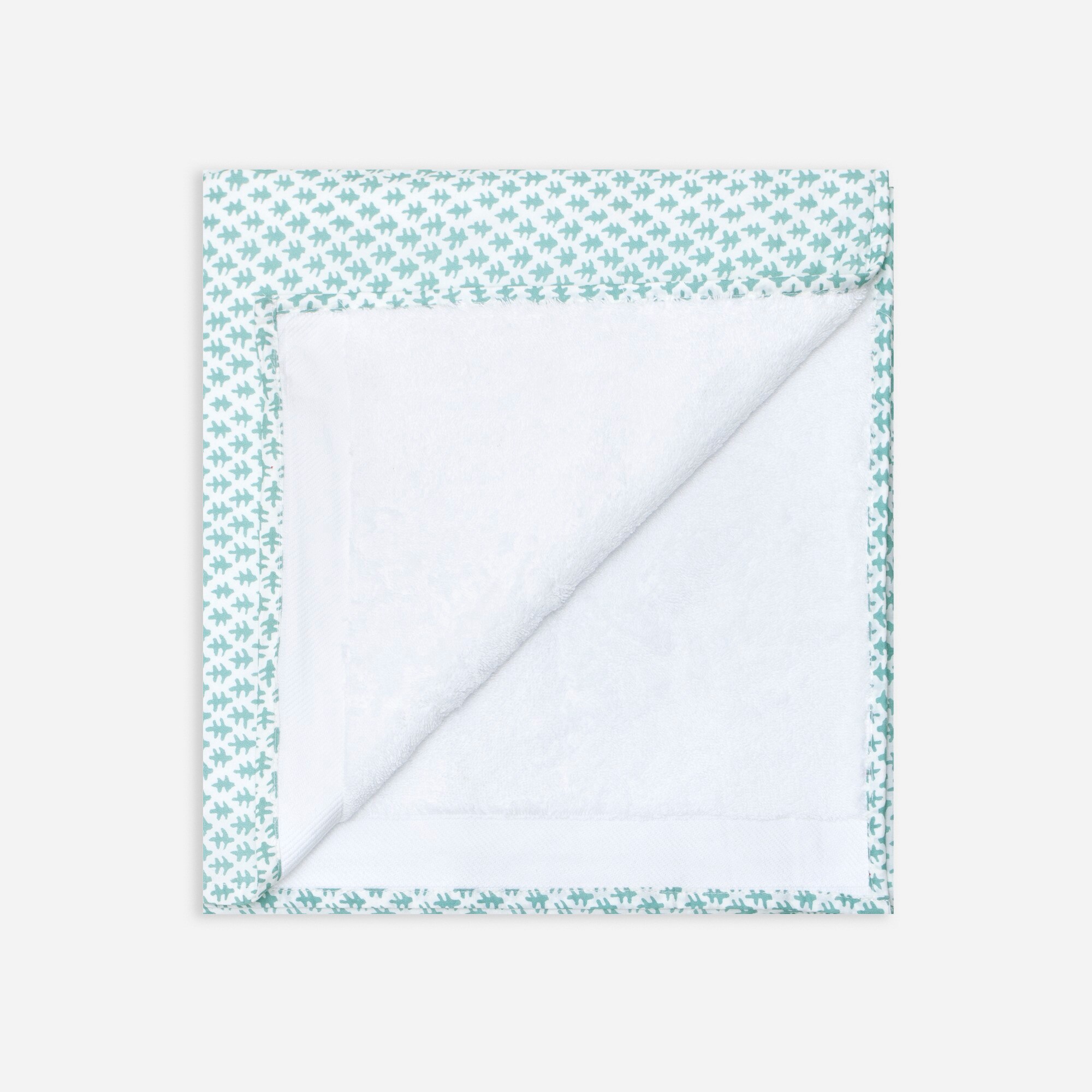 homes minnow&trade; X Sister Parish Cumberland striped towel