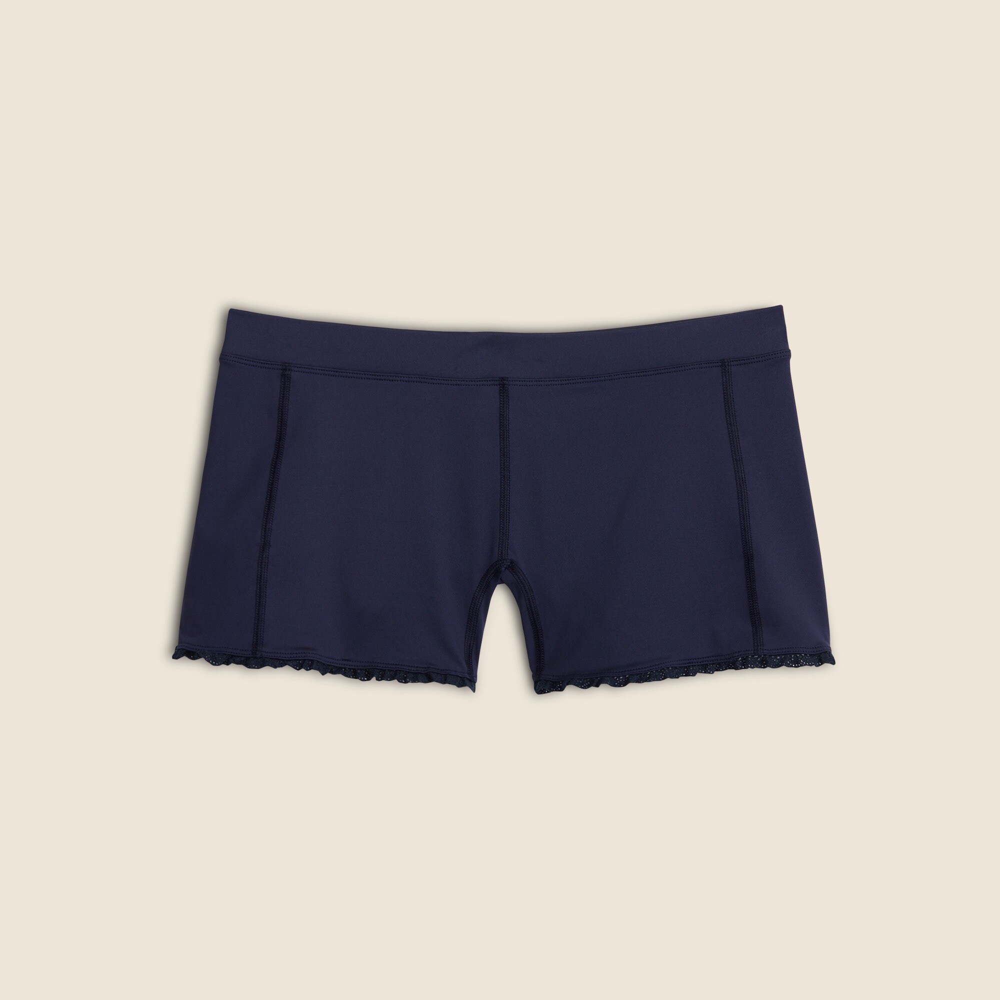  L'Etoile Sport&trade; lace-trim short