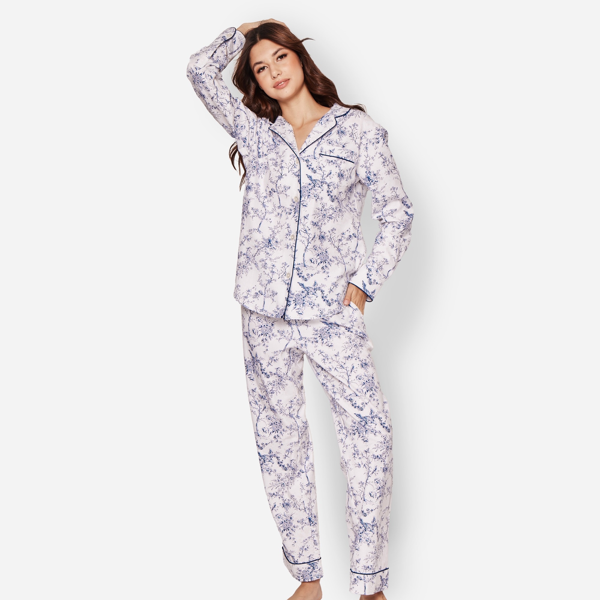 Petite Plume&trade; women's pajama set in timeless toile - thumbnail 2