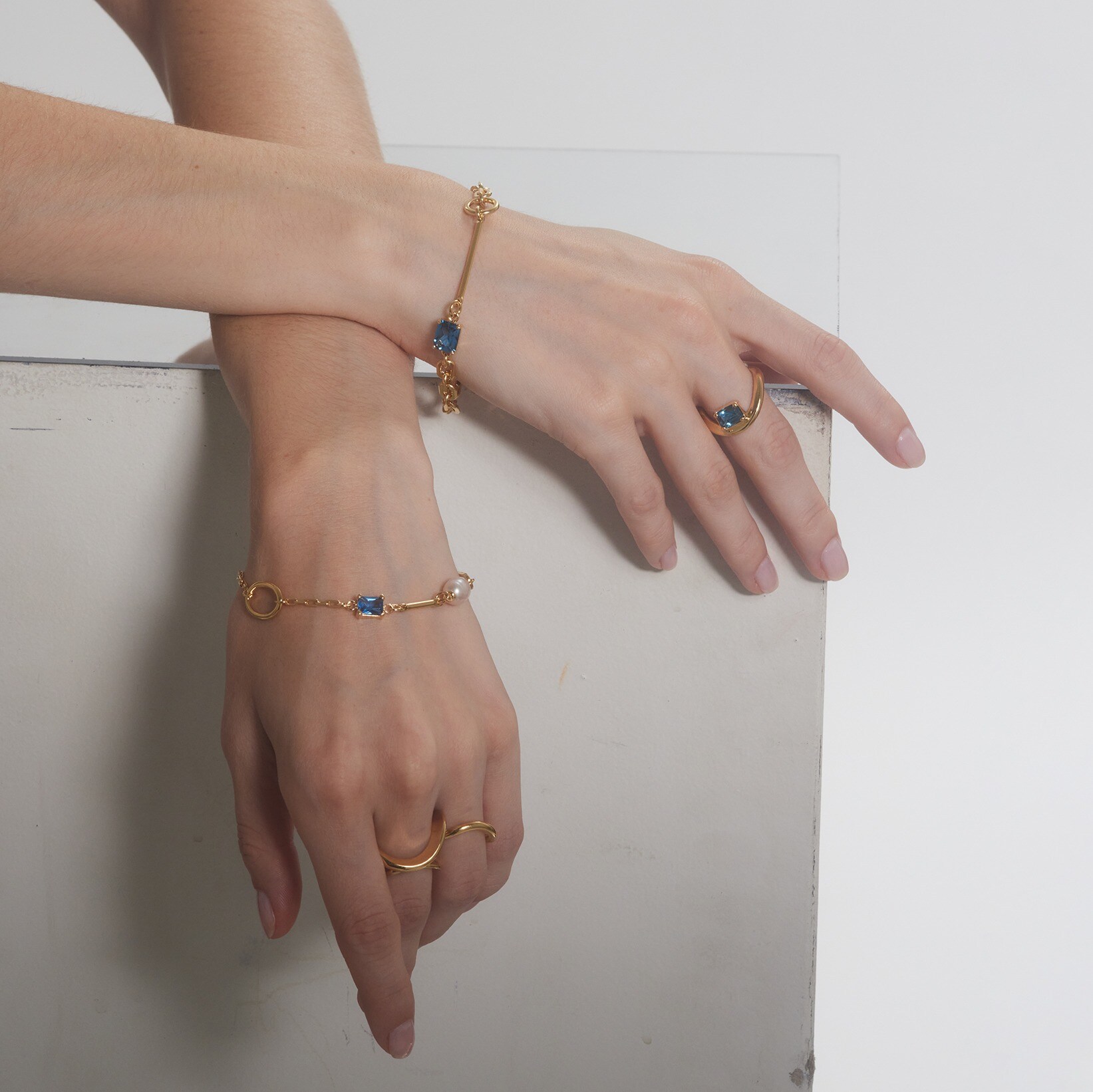 Lady Grey Raia rings set